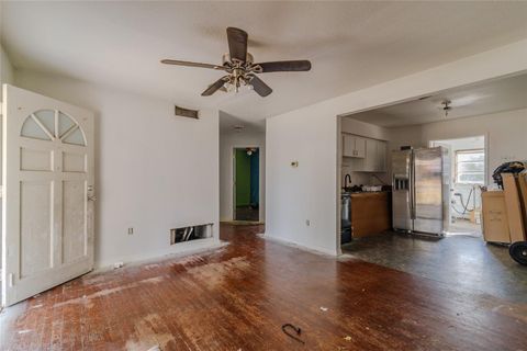 Tiny photo for 5242 SE 112th Street, Belleview, FL 34420 (MLS # O6386935)