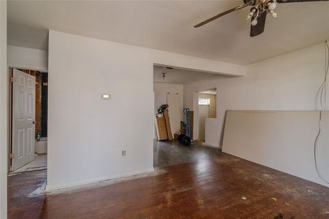 Tiny photo for 5242 SE 112th Street, Belleview, FL 34420 (MLS # O6386935)