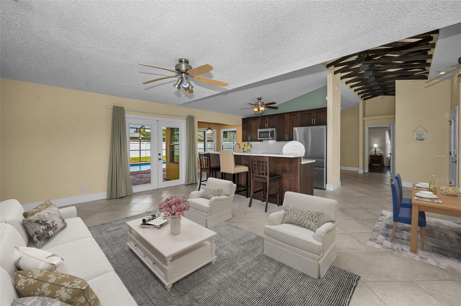 SHADY OAK FARMS - Residential
