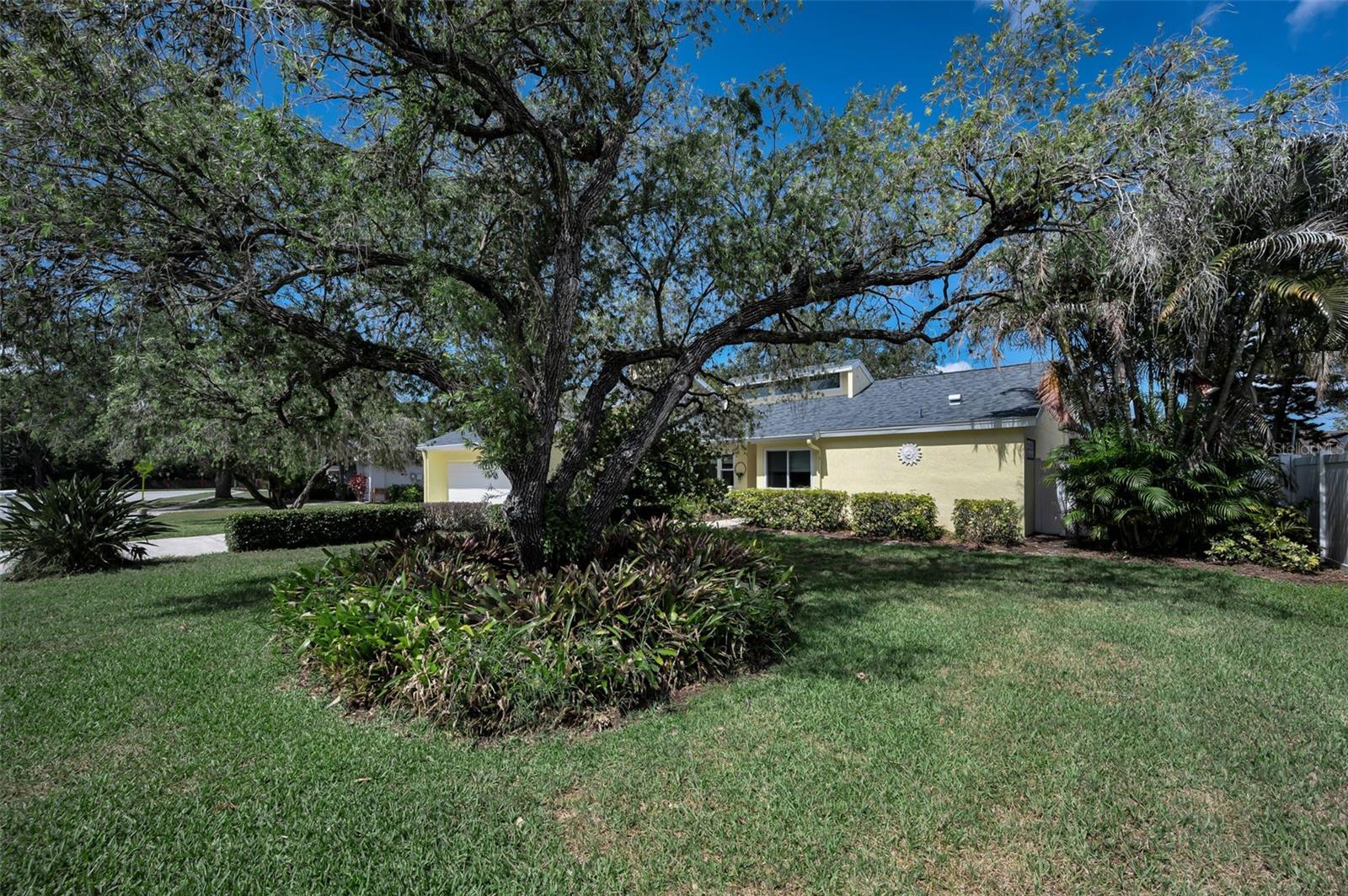 SHADY OAK FARMS - Residential