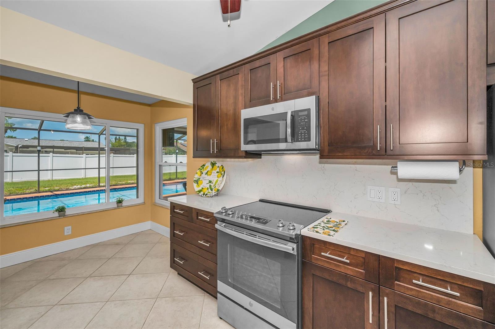 SHADY OAK FARMS - Residential