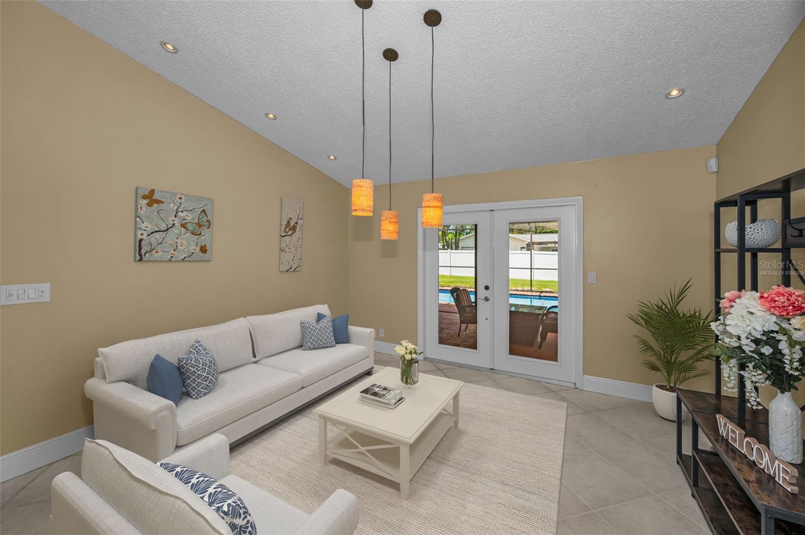 SHADY OAK FARMS - Residential