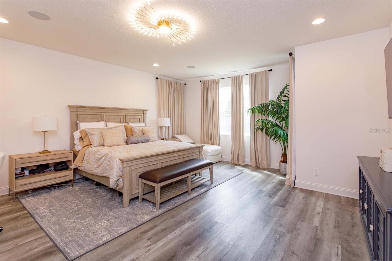 HULL ISLAND/OAKLAND PH 2 - Residential