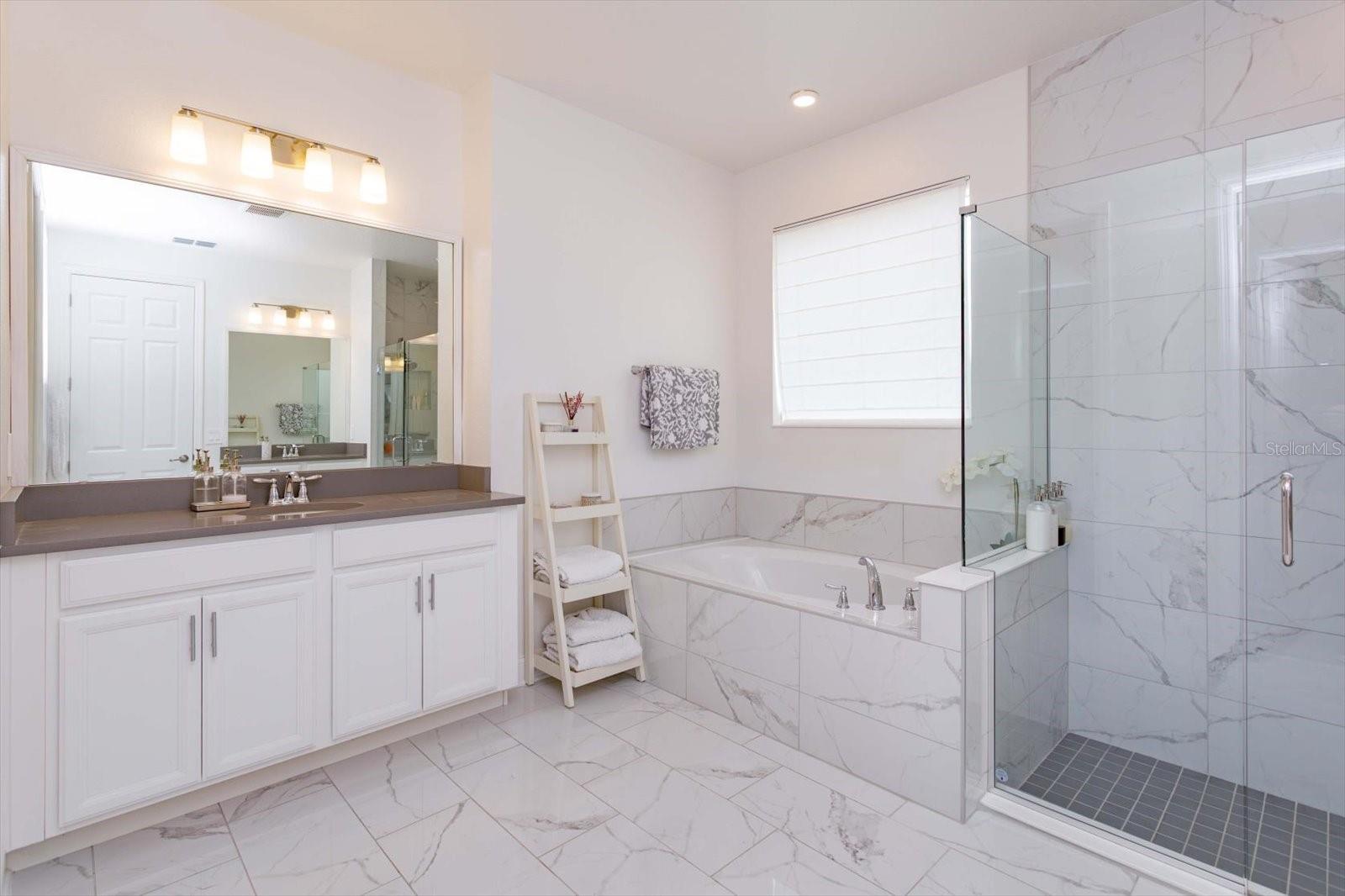 HULL ISLAND/OAKLAND PH 2 - Residential