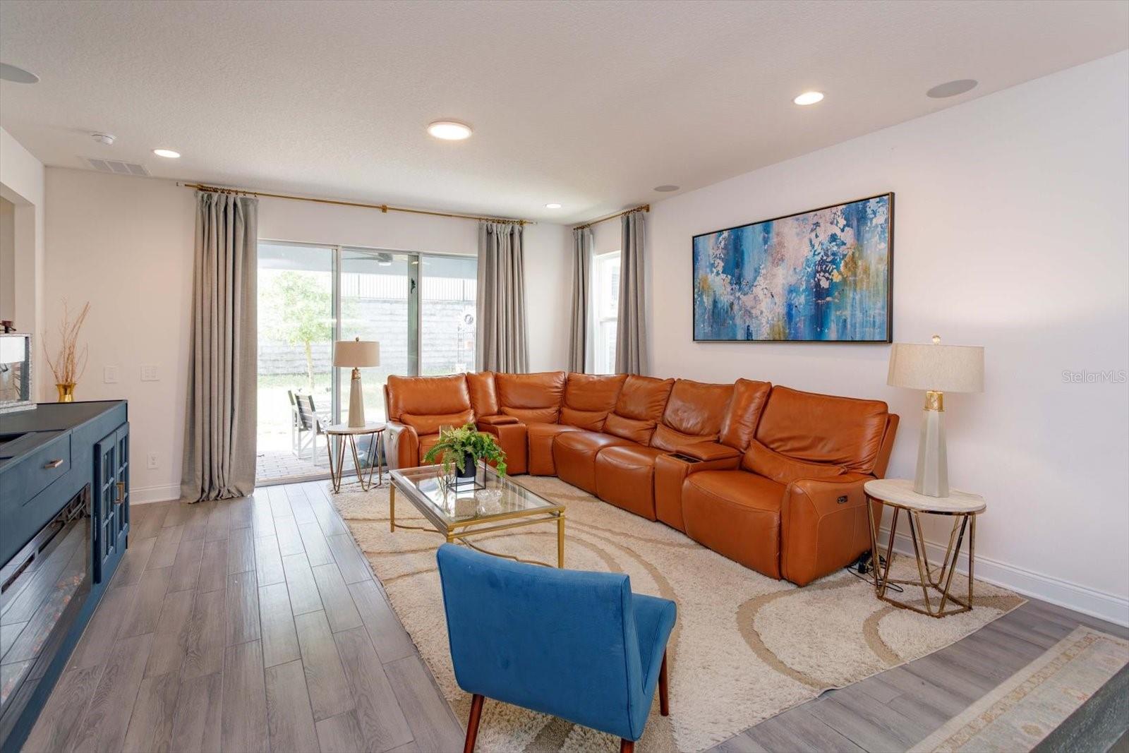 HULL ISLAND/OAKLAND PH 2 - Residential