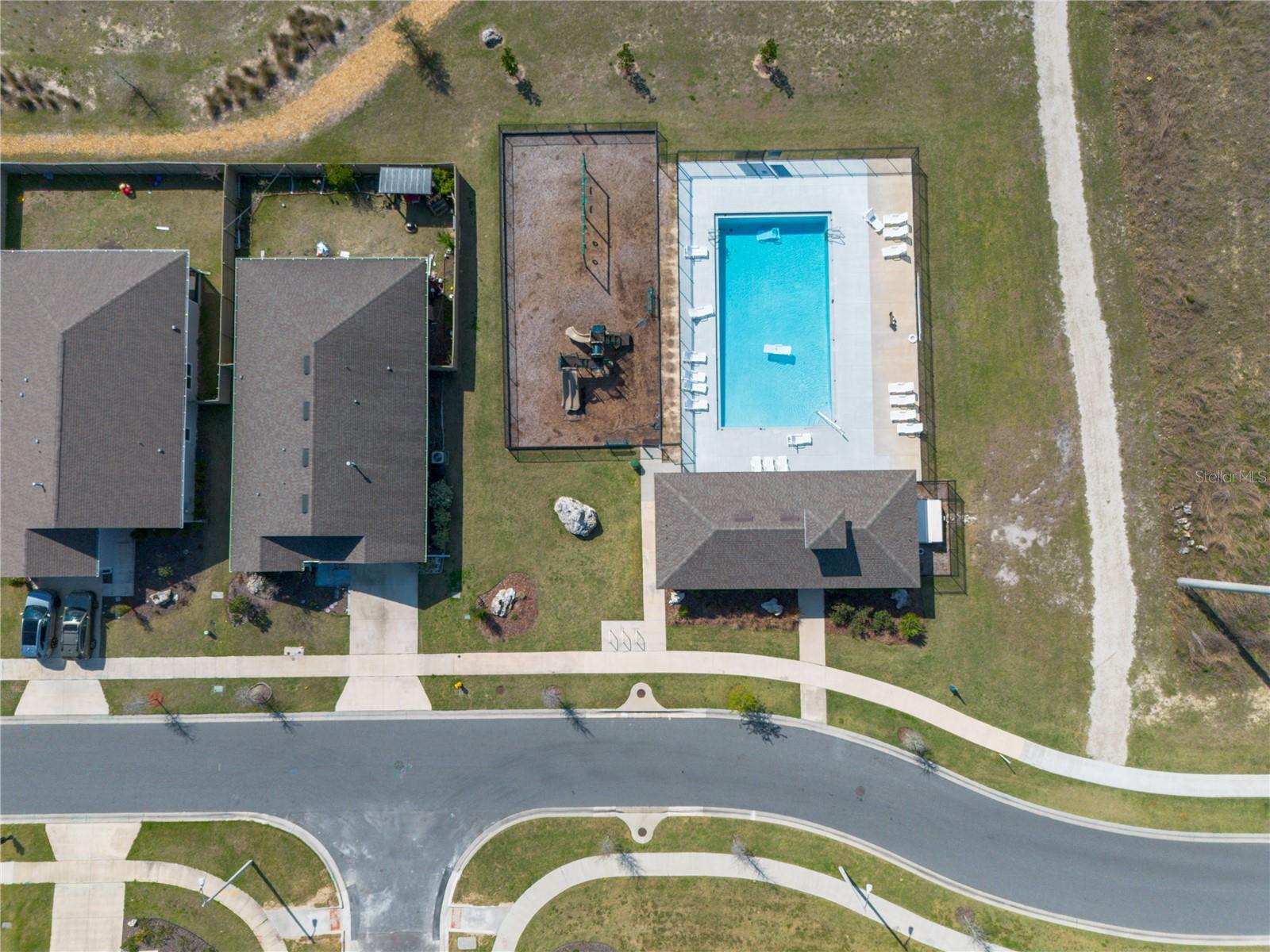 GRAND OAKS AT TOWER PH I PB 35 PG 68 - Residential