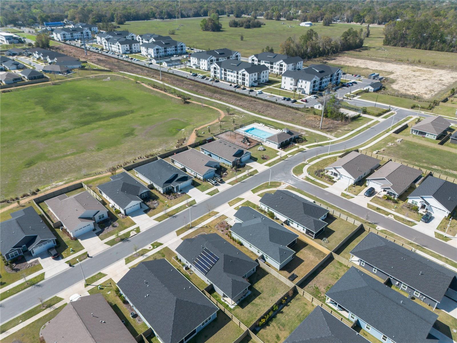 GRAND OAKS AT TOWER PH I PB 35 PG 68 - Residential