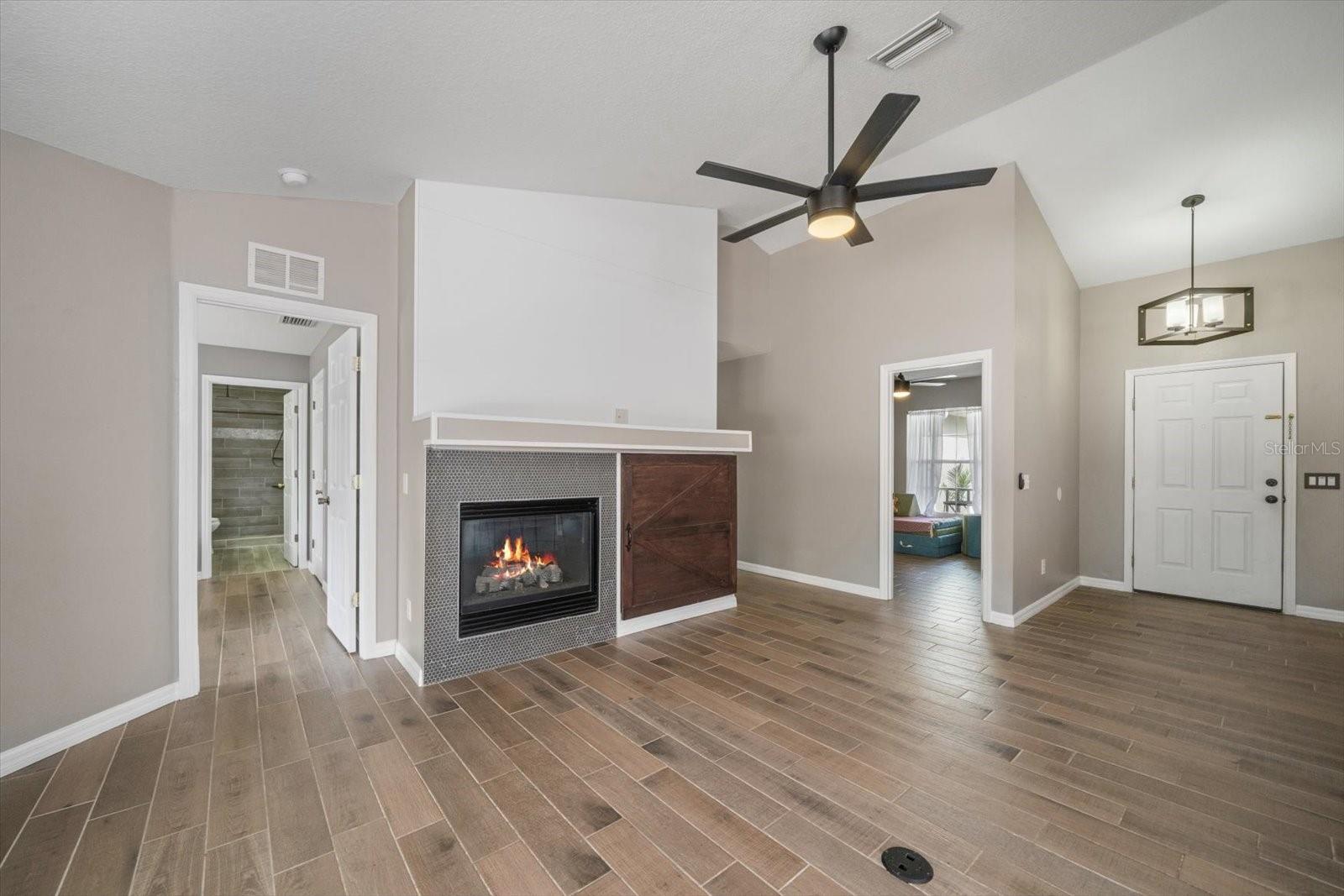 KINGSFIELD PH II - Residential