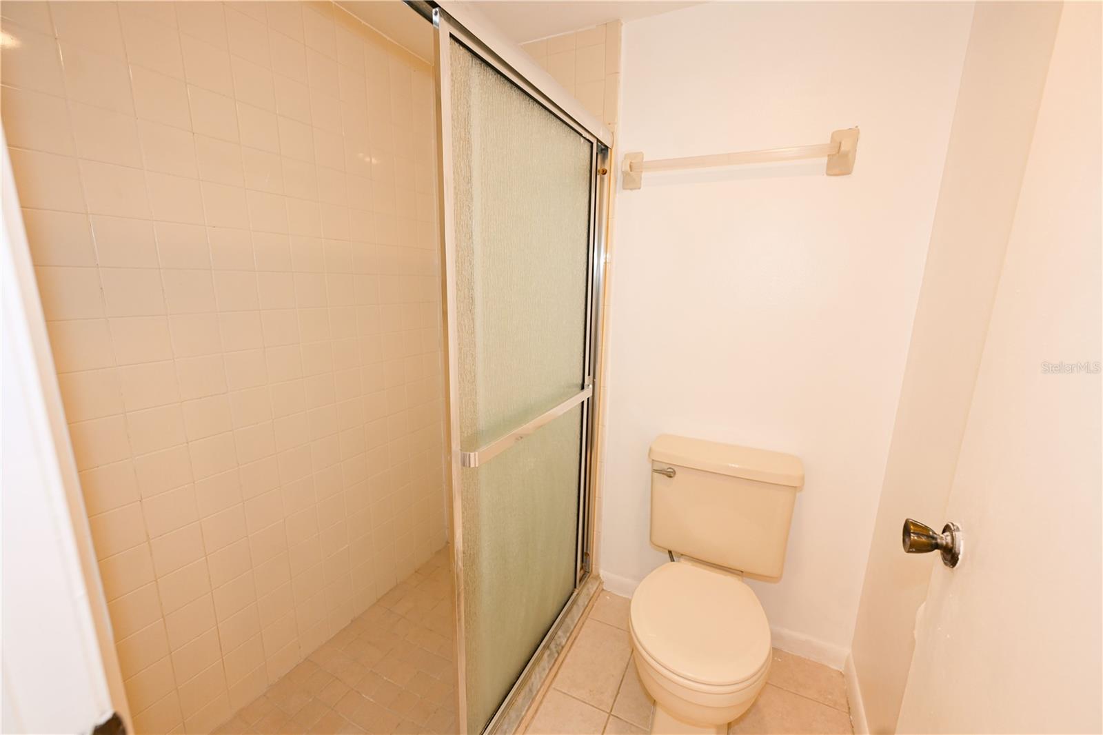 LONGWATER CHASE - Residential Lease