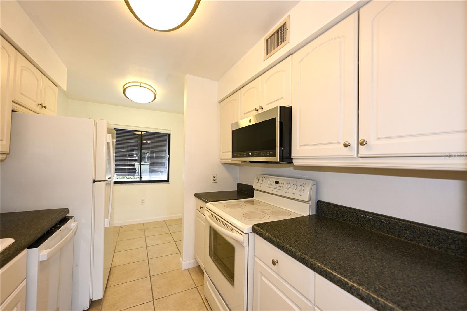 LONGWATER CHASE - Residential Lease