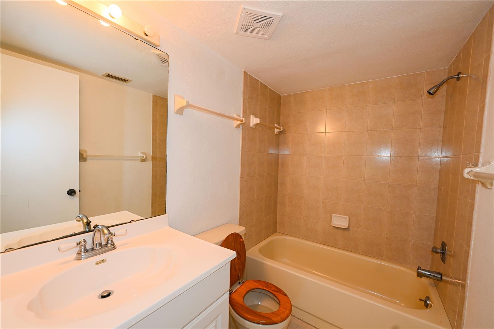 LONGWATER CHASE - Residential Lease