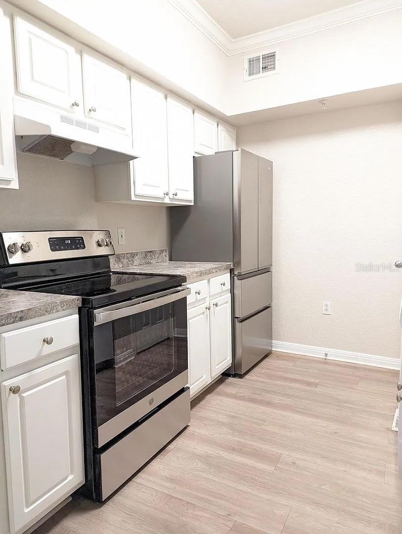 911 N ORANGE AVENUE 232