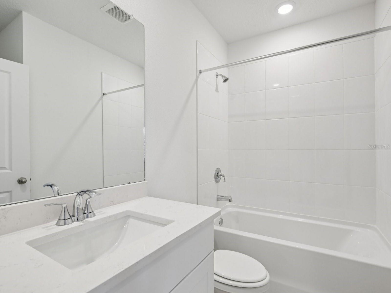 MAGNOLIA BAY - Residential