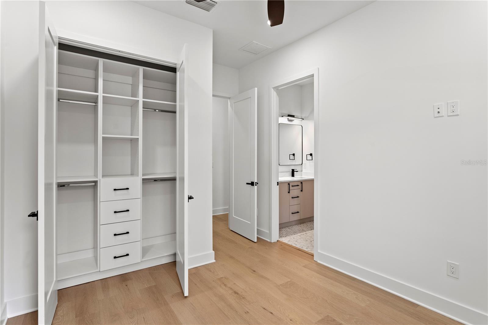 MACFARLANE PARK SUB - Residential