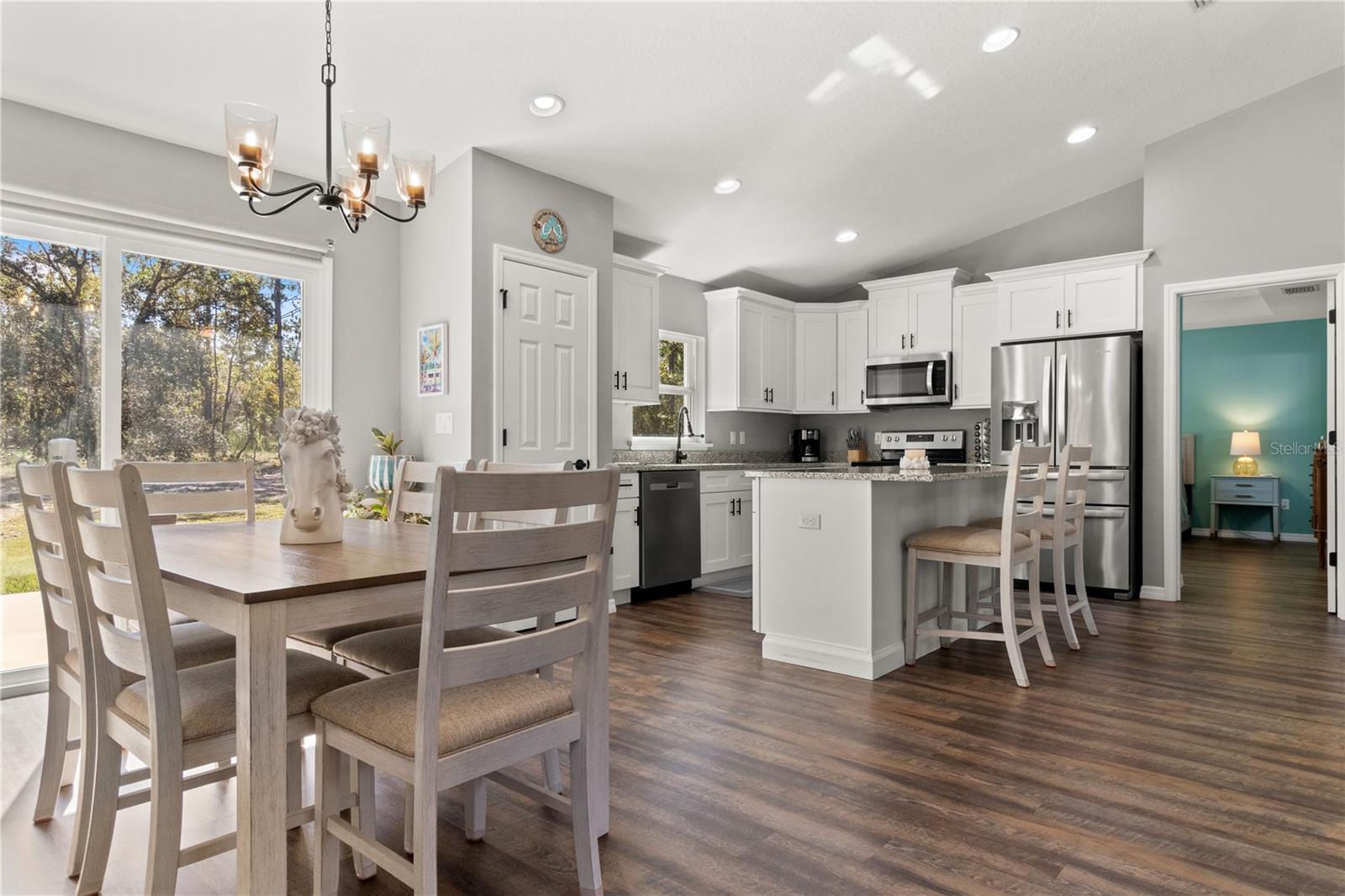 RAINBOW LAKES ESTATE - Residential