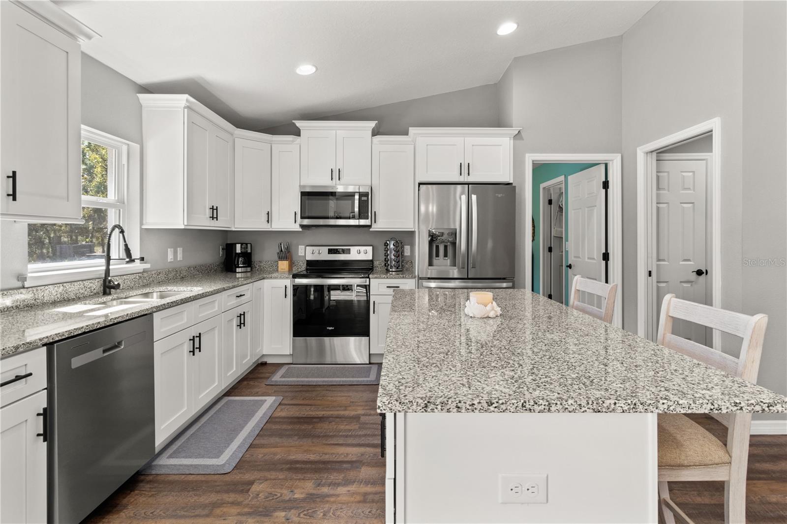 RAINBOW LAKES ESTATE - Residential