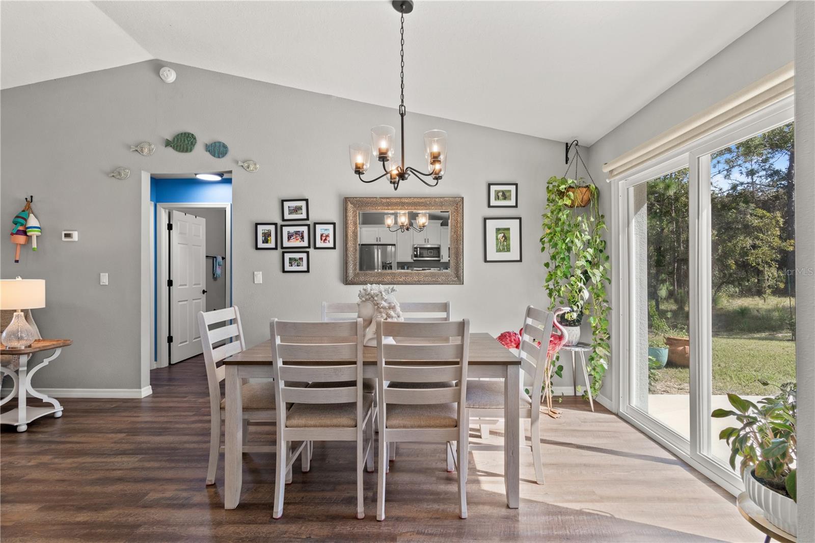 RAINBOW LAKES ESTATE - Residential