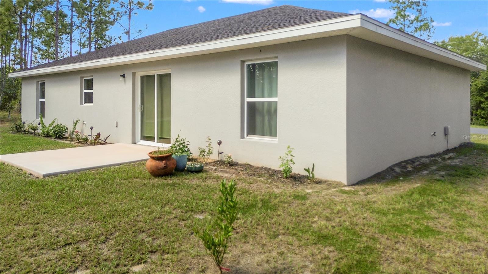 RAINBOW LAKES ESTATE - Residential