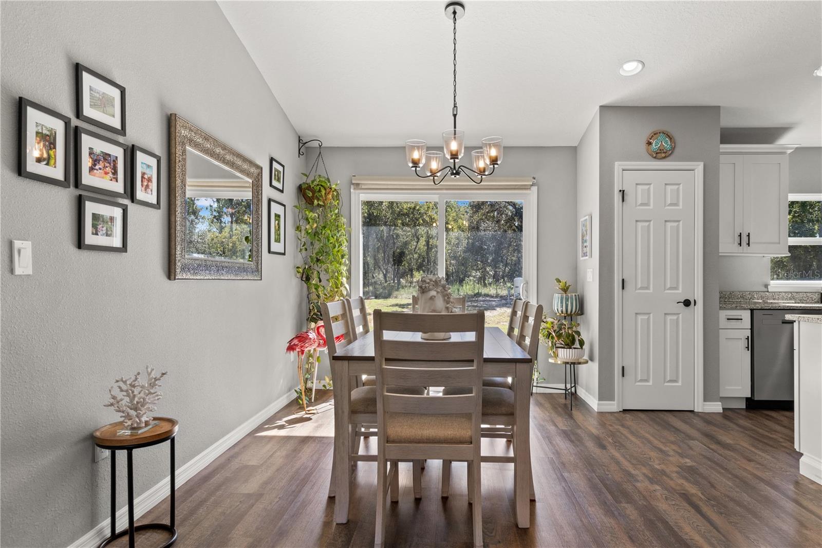RAINBOW LAKES ESTATE - Residential