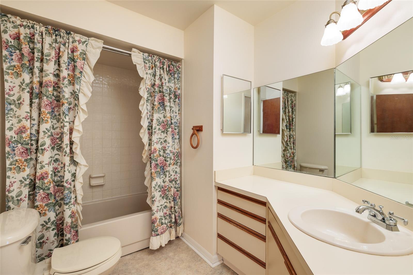 WESTLINKS - Residential