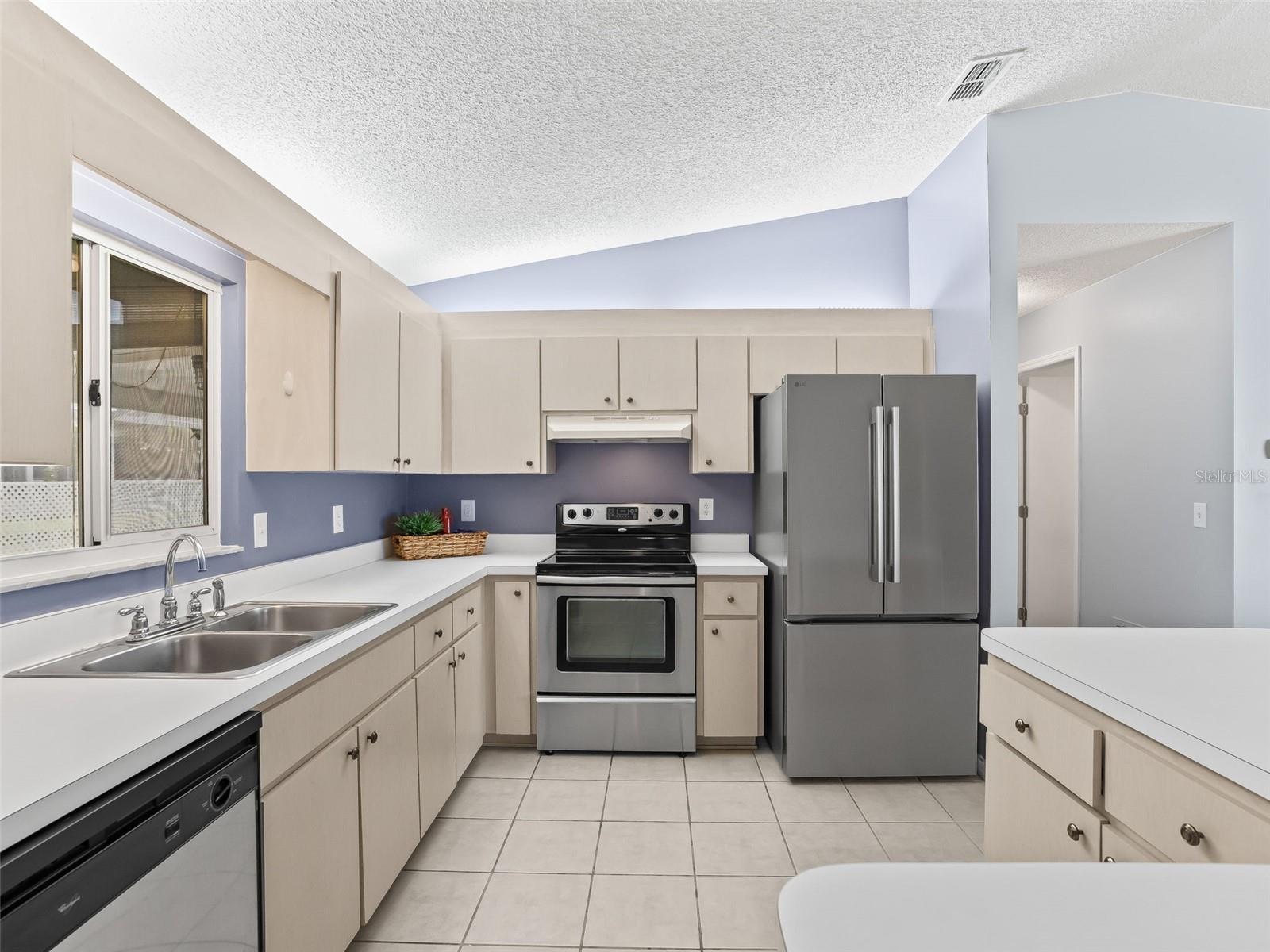 SPRUCE CREEK SOUTH - Residential