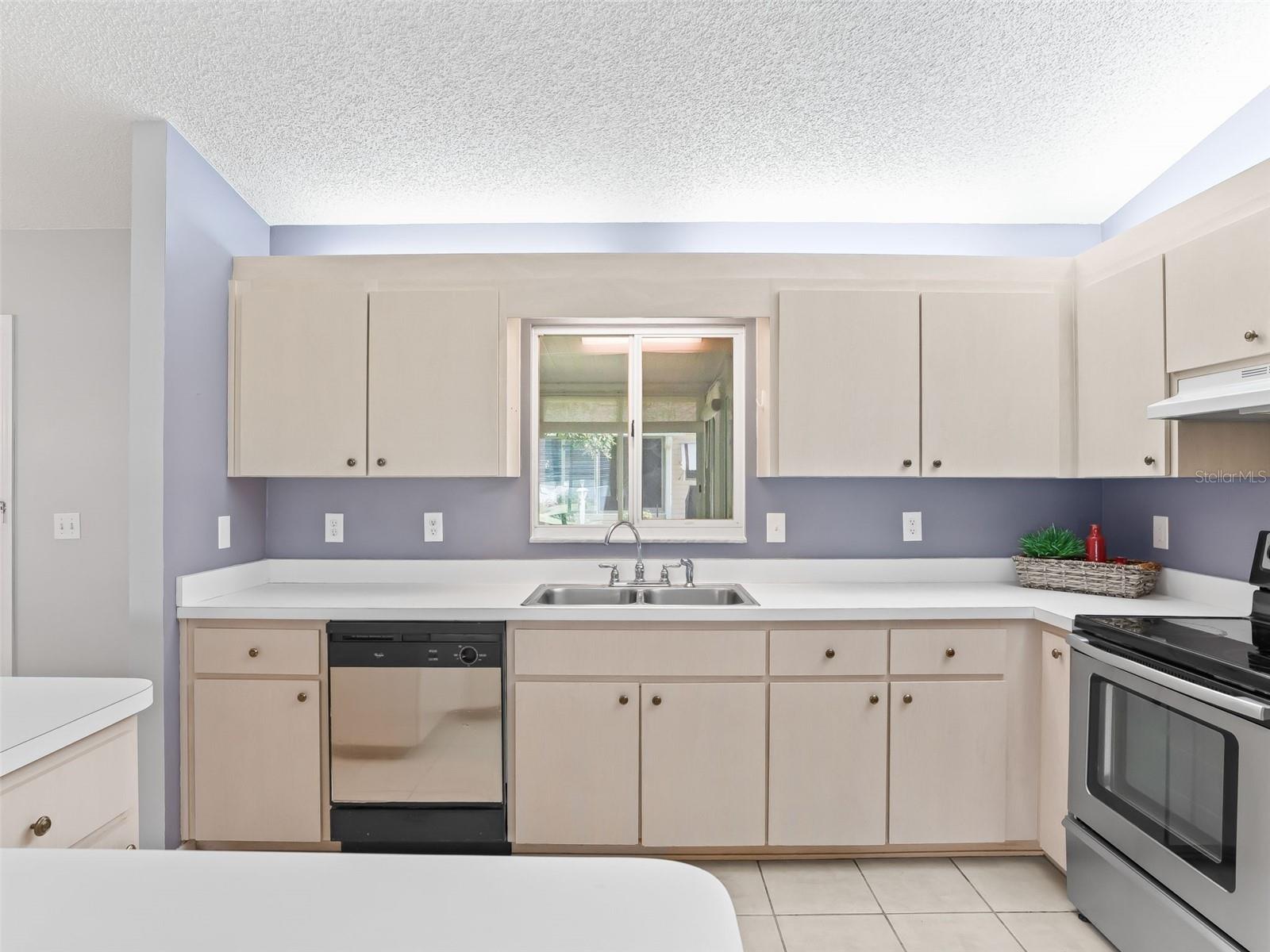 SPRUCE CREEK SOUTH - Residential