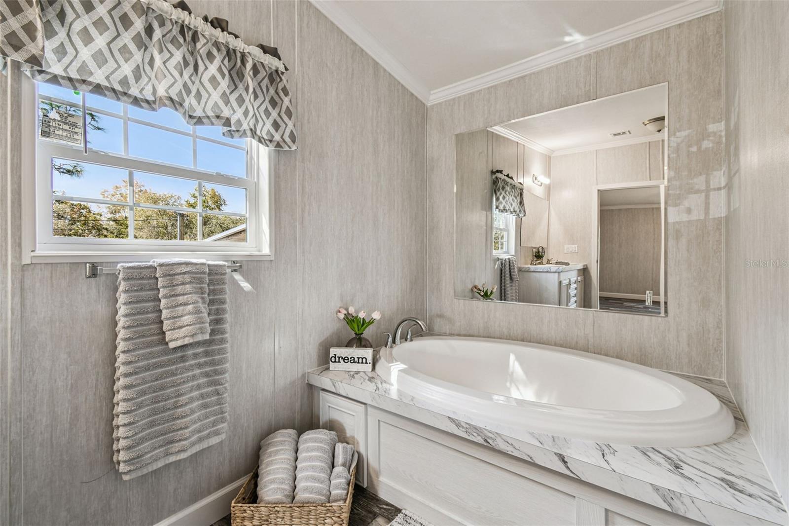 LAKE PIERCE RANCHETTES - Residential