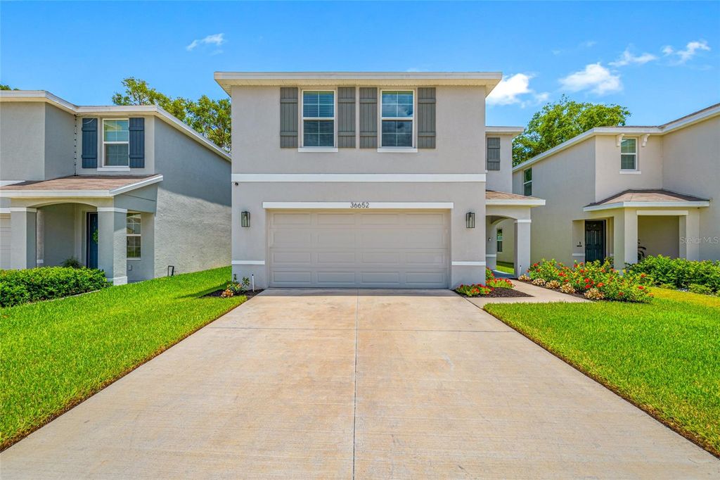 Photo of 36652 N Spanish Rose Drive, Dade City, FL 33525 (MLS # TB8401384)