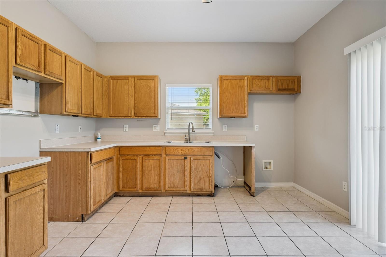 CHASE GROVES UNIT 4B - Residential