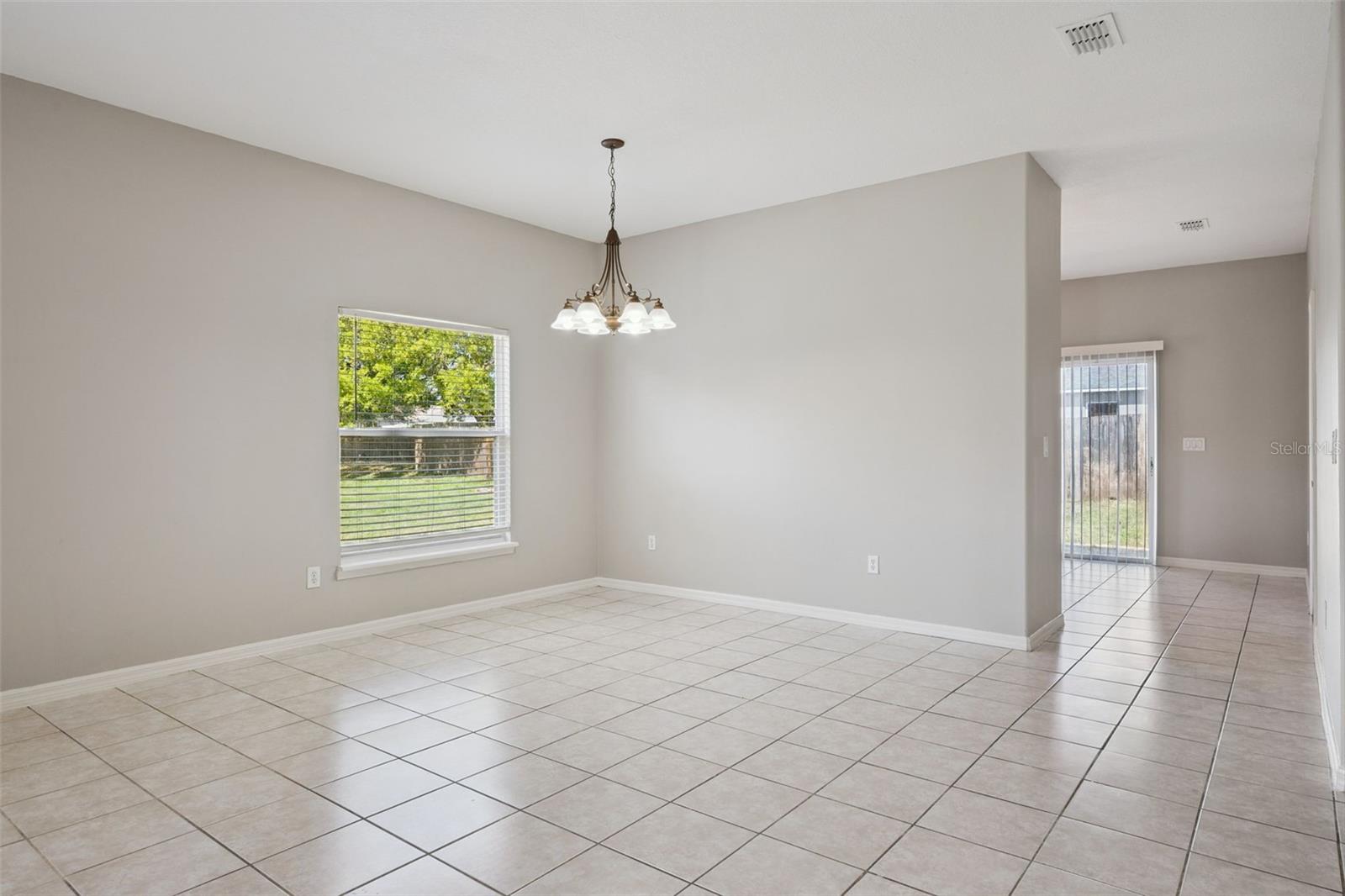 CHASE GROVES UNIT 4B - Residential