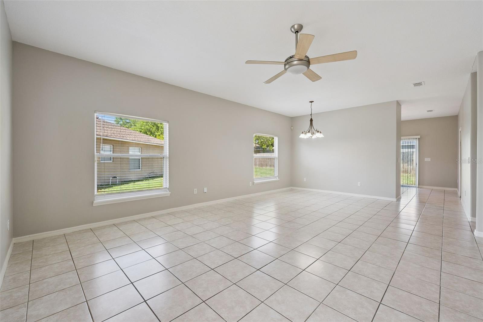 CHASE GROVES UNIT 4B - Residential