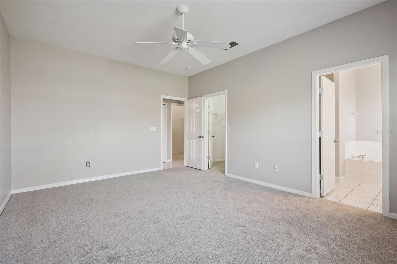 CHASE GROVES UNIT 4B - Residential