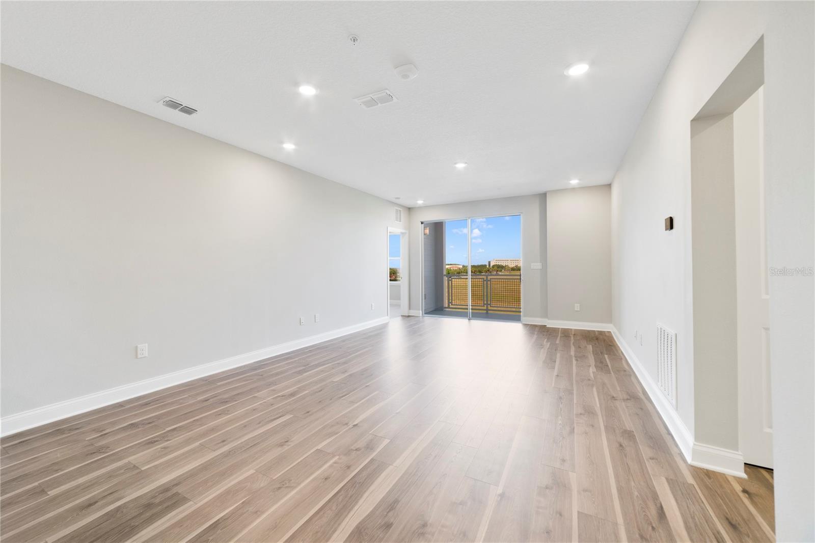 7521 LAUREATE BOULEVARD 5304