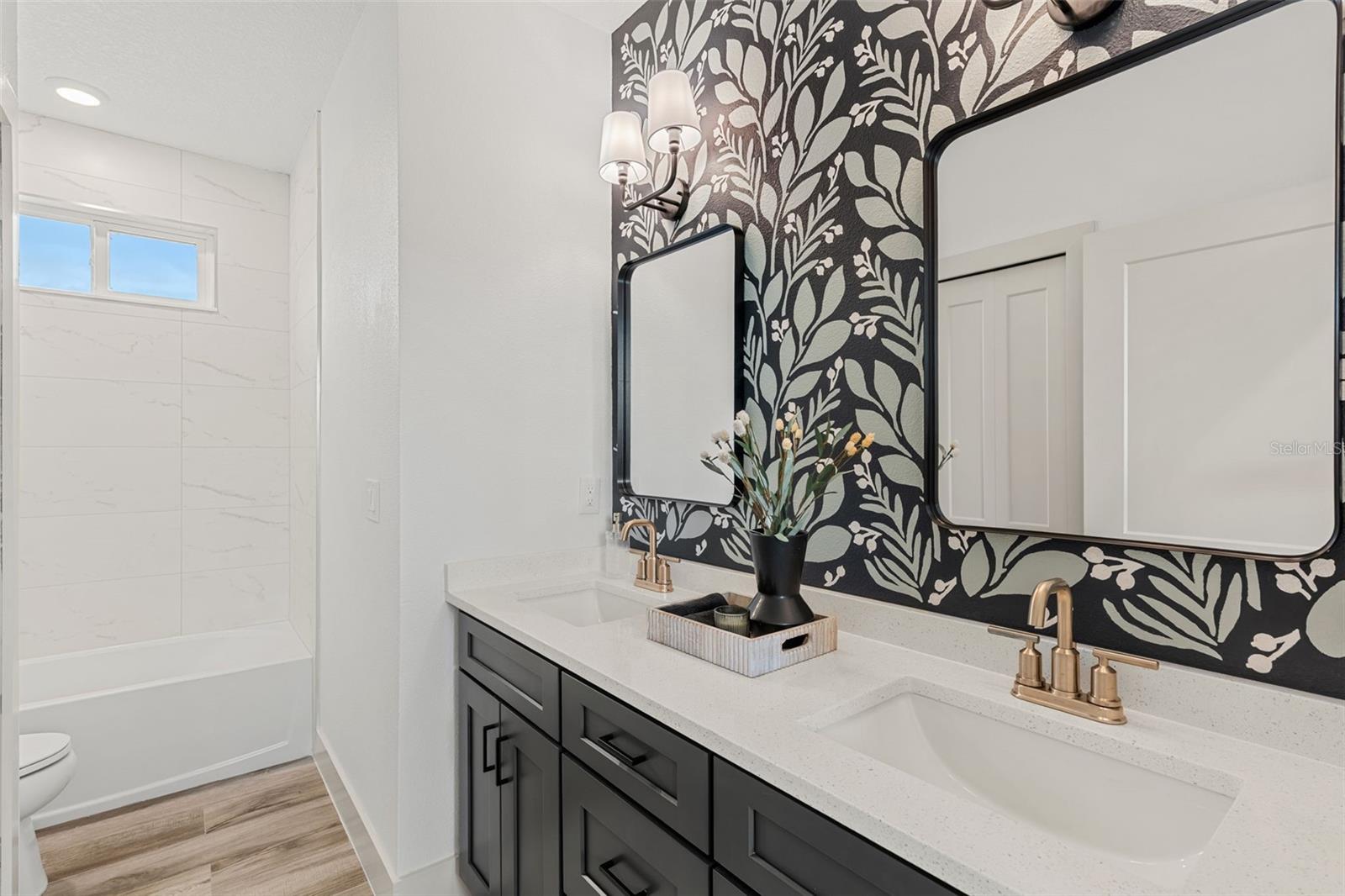 ORANGE PARK - Residential