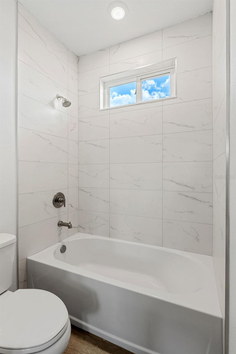 ORANGE PARK - Residential