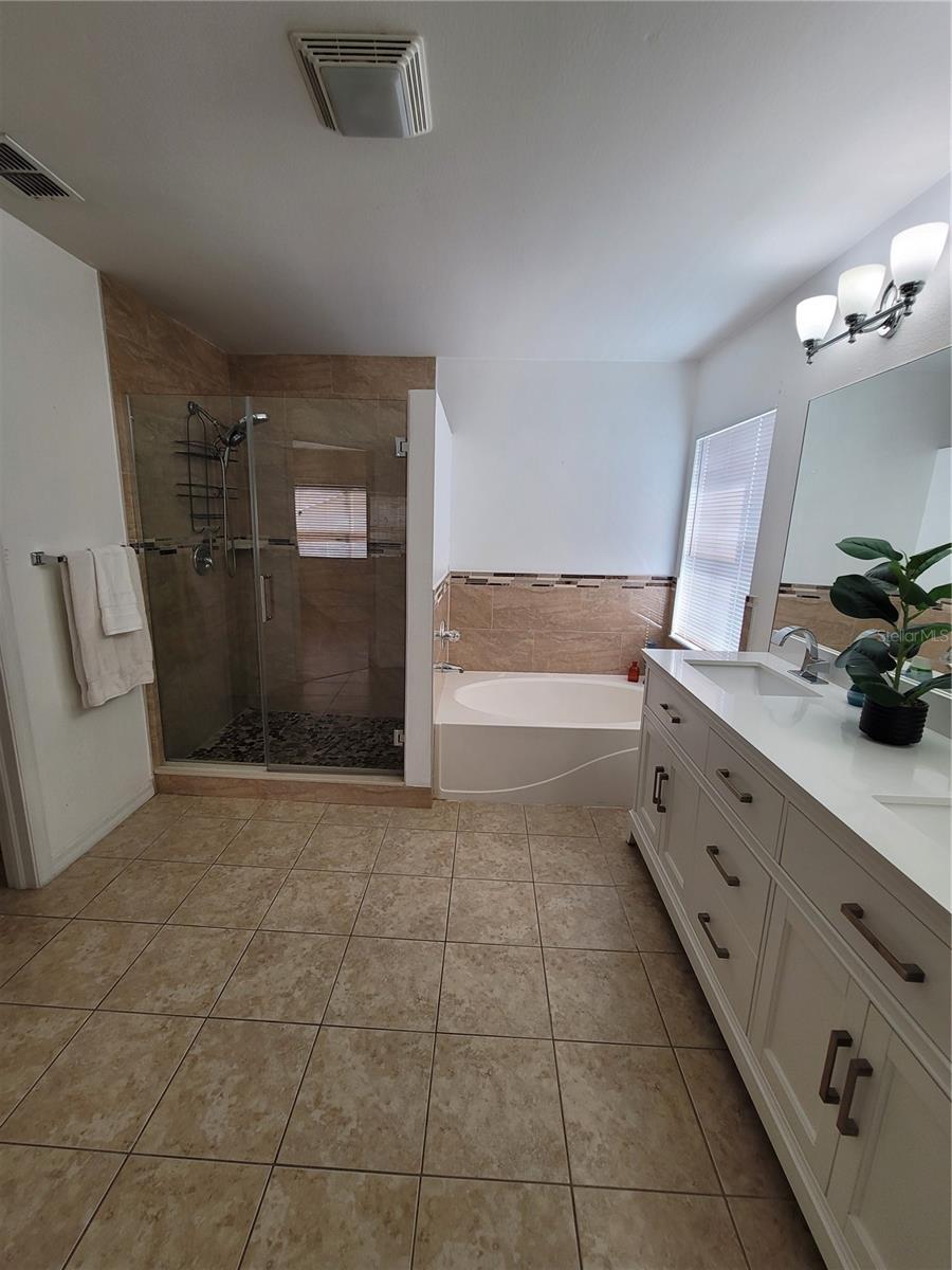 NORTHWOOD - Residential