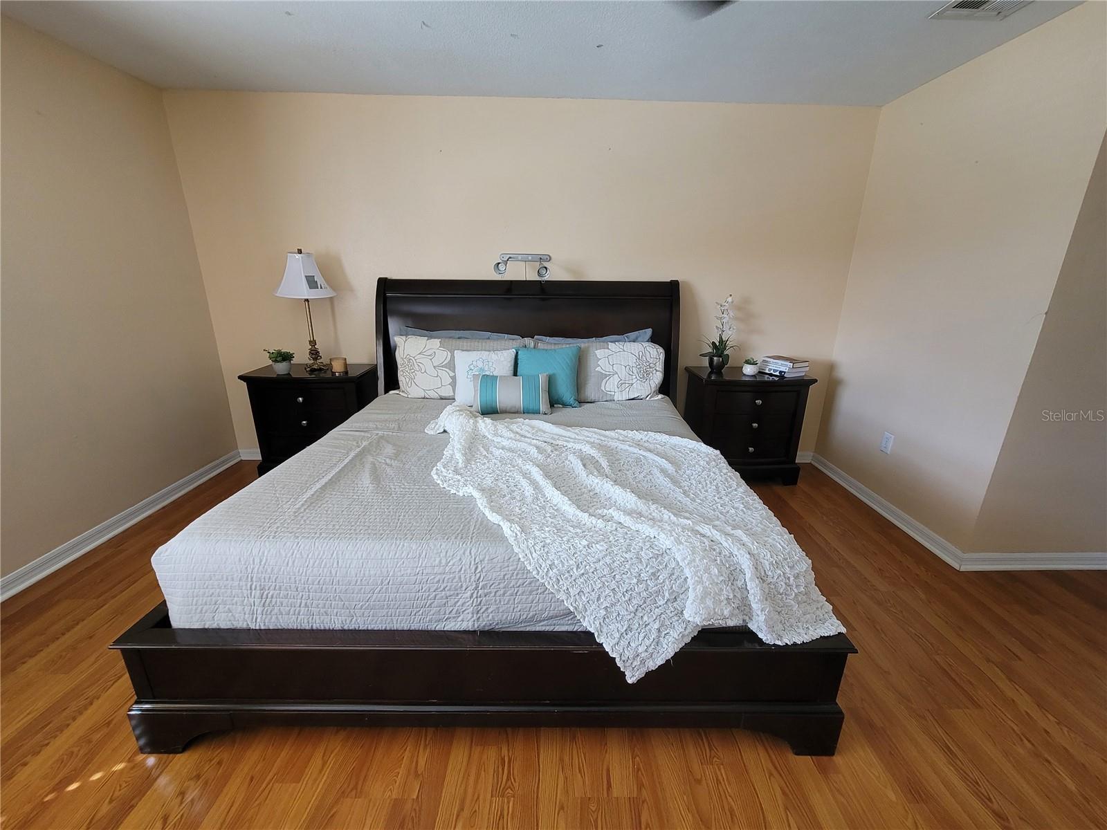 NORTHWOOD - Residential