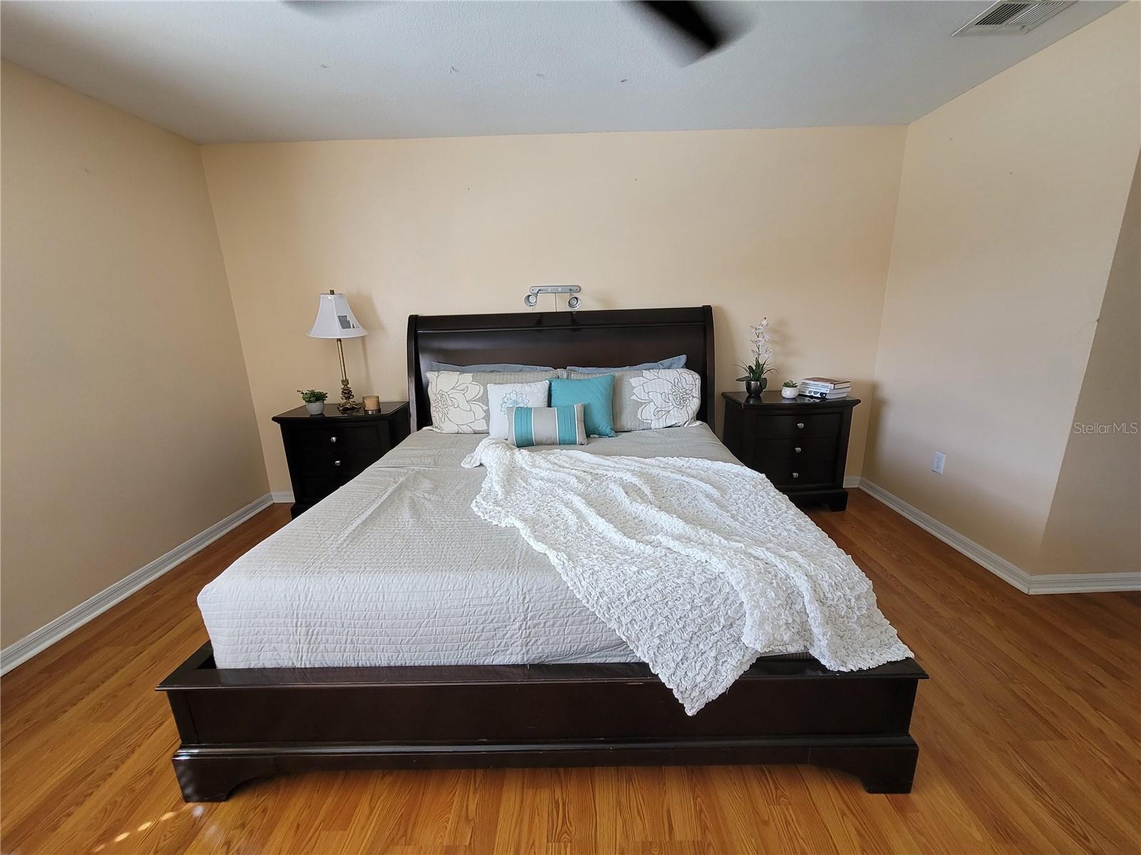 NORTHWOOD - Residential