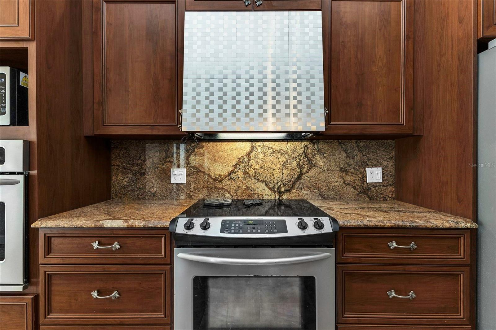 PRAIRIE CREEK WEST - Residential