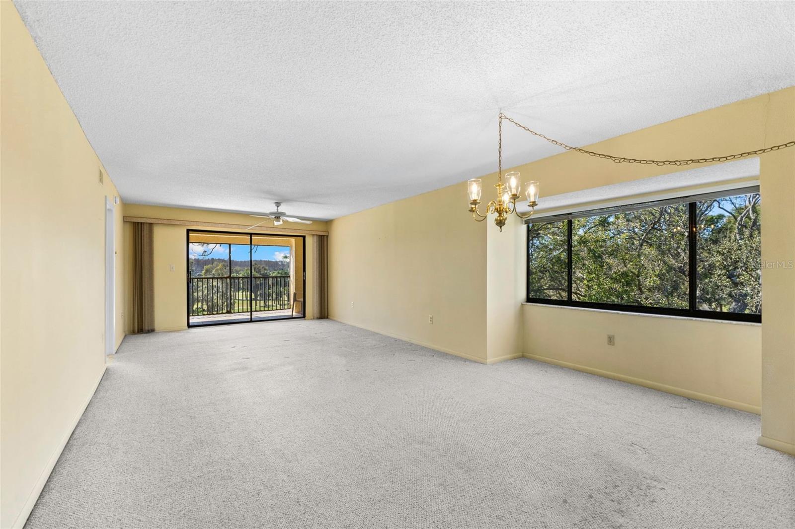 GREEN DOLPHIN PARK MID-RISE CONDO - Residential