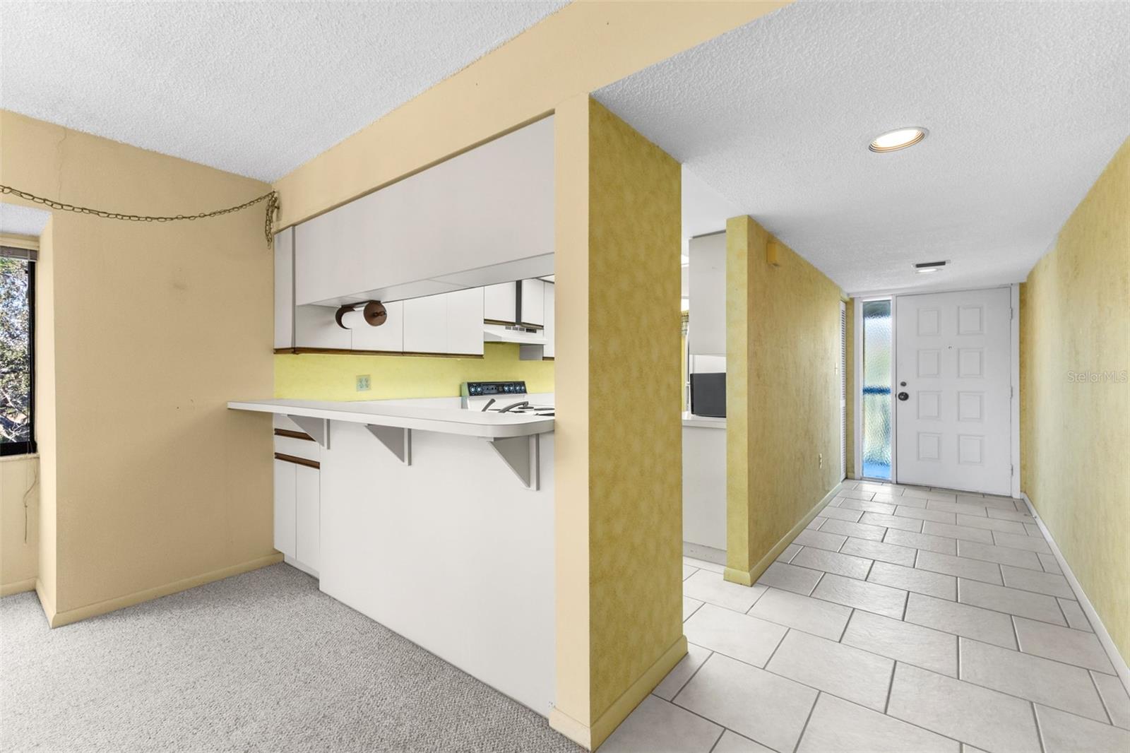 GREEN DOLPHIN PARK MID-RISE CONDO - Residential