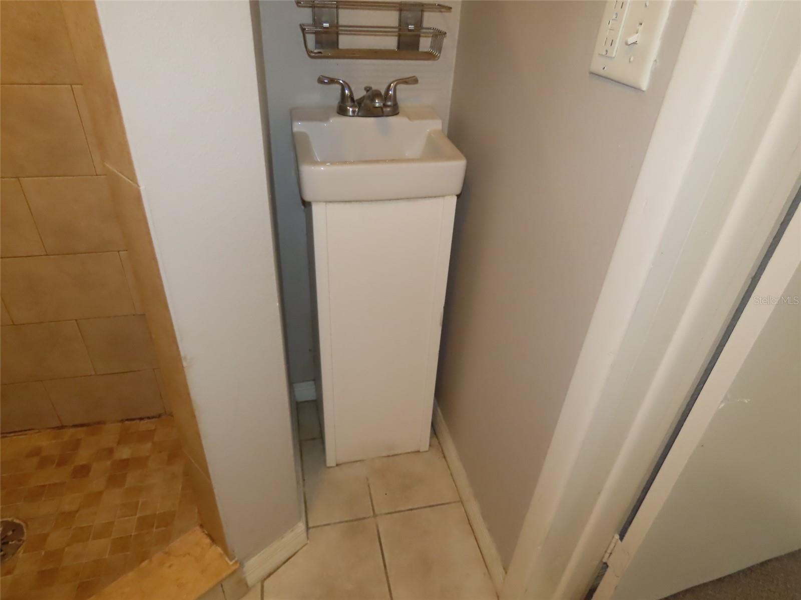 MONTICELLO GARDENS 1ST ADD - Residential