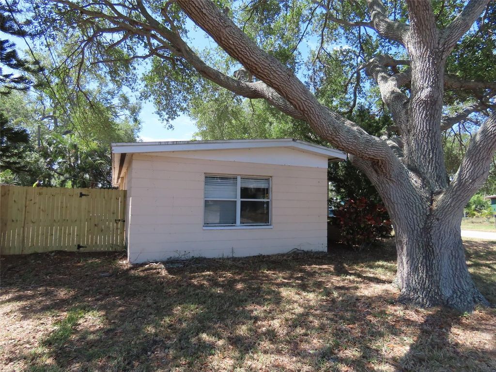 Photo of 6595 64th Way N, Pinellas Park, FL 33781 (MLS # TB8501756)