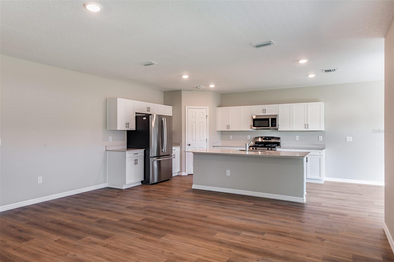 PASADENA RIDGE - Residential