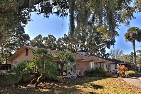 Tiny photo for 6025 NW 115th Avenue, Ocala, FL 34482 (MLS # OM692080)