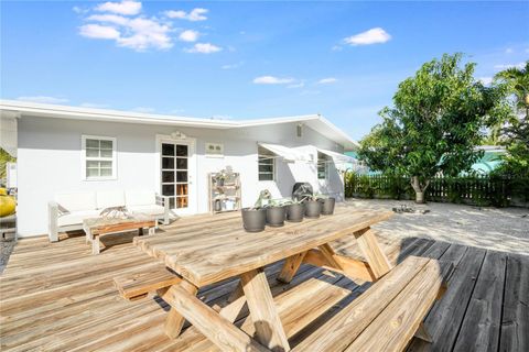 A home in BIG PINE KEY