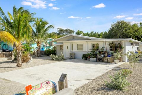 A home in BIG PINE KEY