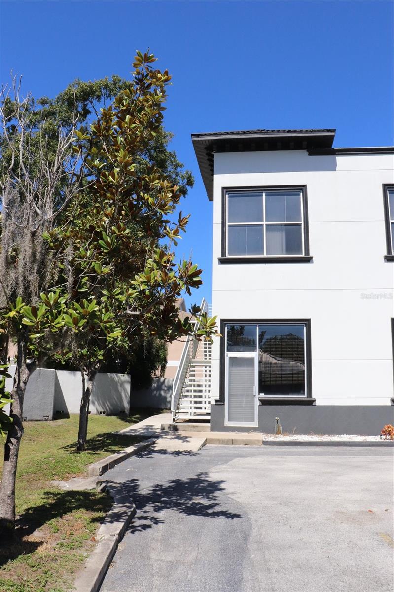 AVONDALE - Commercial Lease