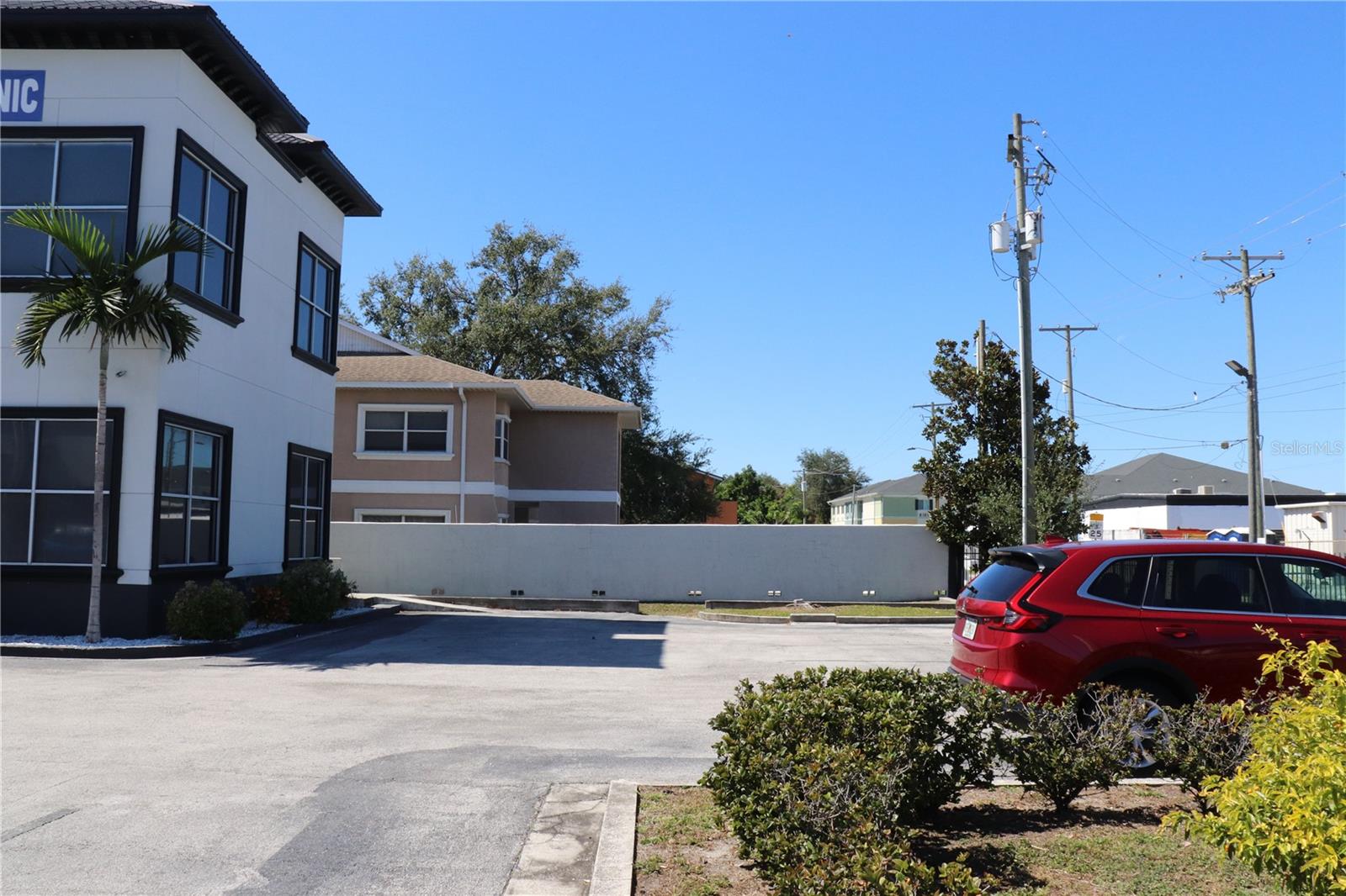 AVONDALE - Commercial Lease