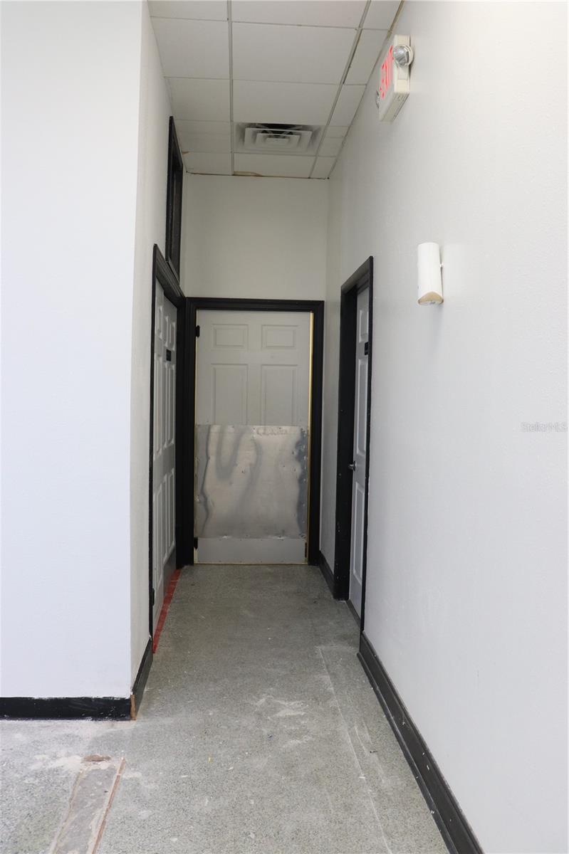 AVONDALE - Commercial Lease